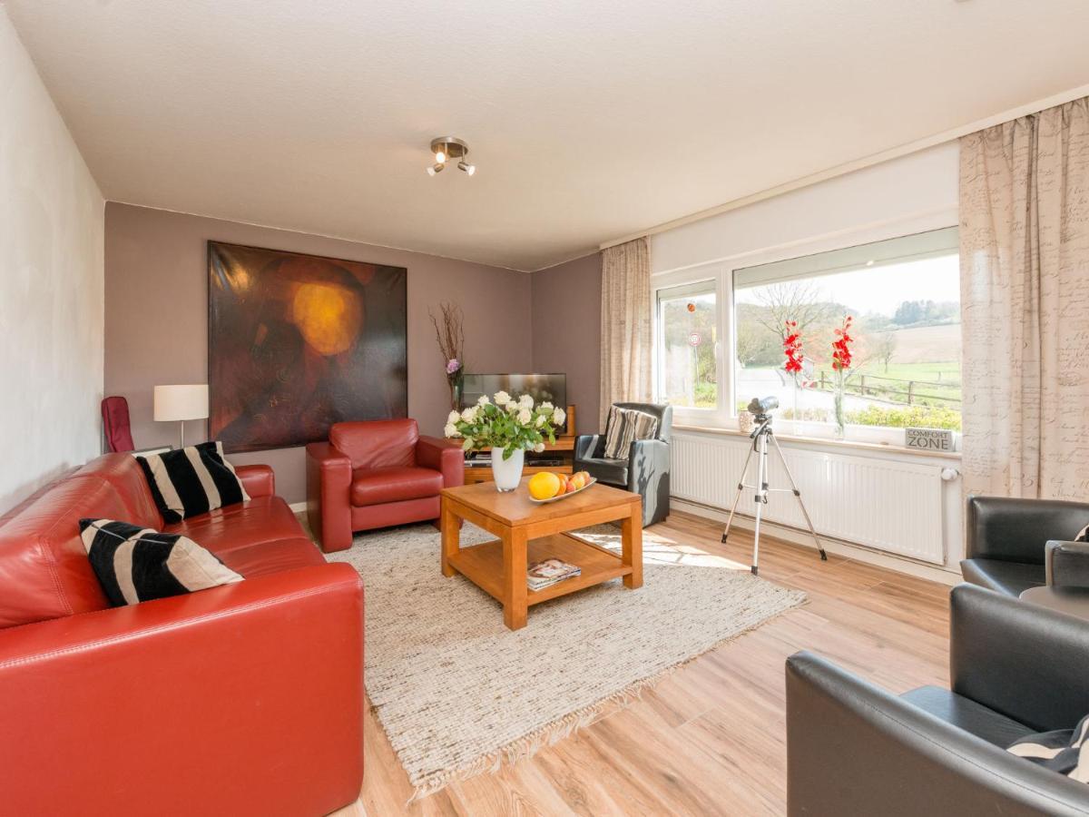 Modern Holiday Home Near River In Amelgatzen Emmerthal Værelse billede